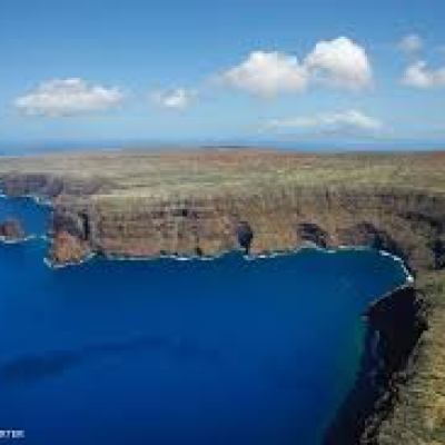 water next to the ocean